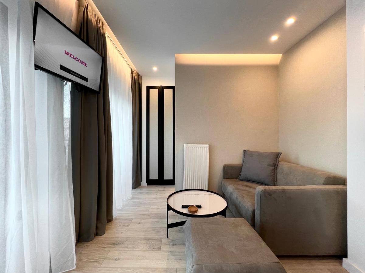 ICON Urban Living Aparthotel Tesalonika Bagian luar foto