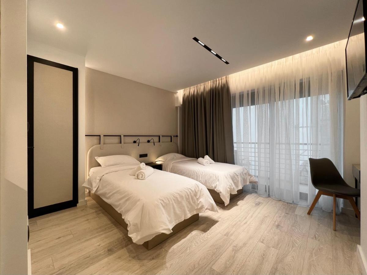 ICON Urban Living Aparthotel Tesalonika Bagian luar foto