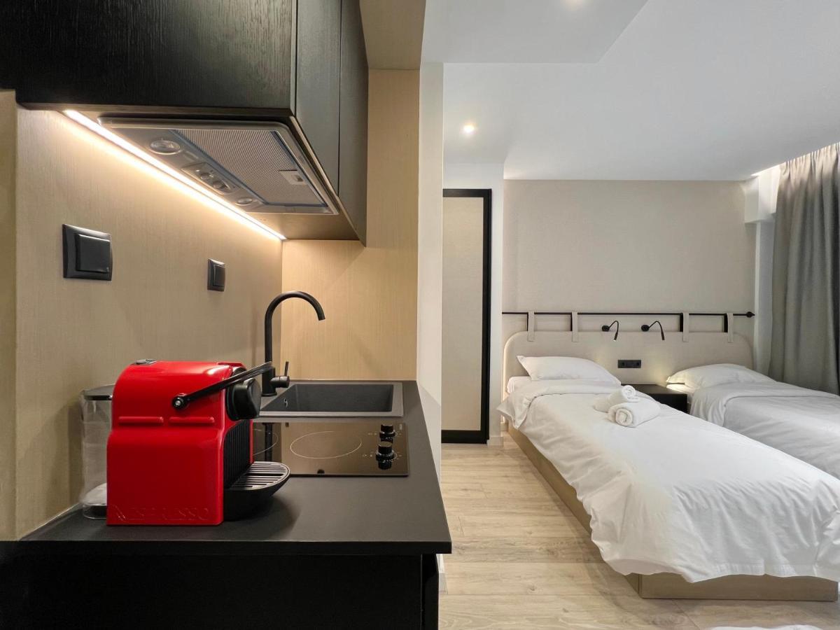 ICON Urban Living Aparthotel Tesalonika Bagian luar foto