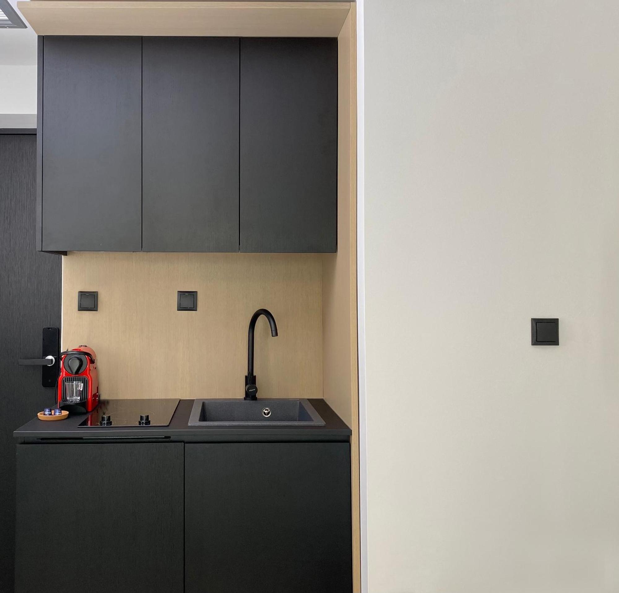 ICON Urban Living Aparthotel Tesalonika Bagian luar foto